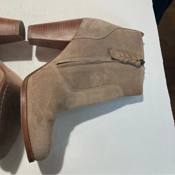 JOIE Sz 38.5 Suede Stacked 3” Heel Zipper Closure Almond Toe Cap Ankle Booties - Picture 4 of 10